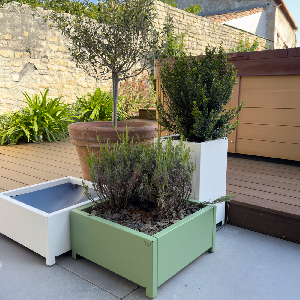 Bac à fleurs en ACIER